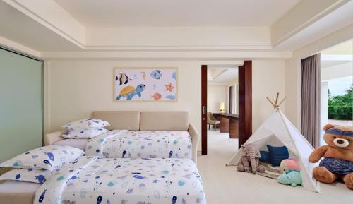 Junior Family Suite, Garden View, 1 King Bed & 1 Sofa Bed (perfect for 2 adults & 2 children below 12 y.o.) with FREE Kids & Family Activities