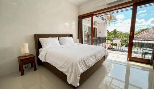 Double Room with Private Bathroom