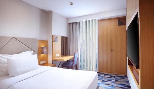 Two-Bedroom Family Suite with Queen and Single Beds