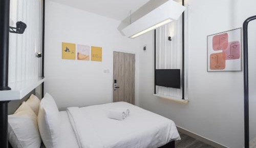 Queen Room
