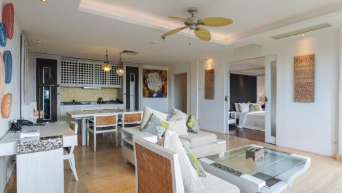 The Camakila Suite 