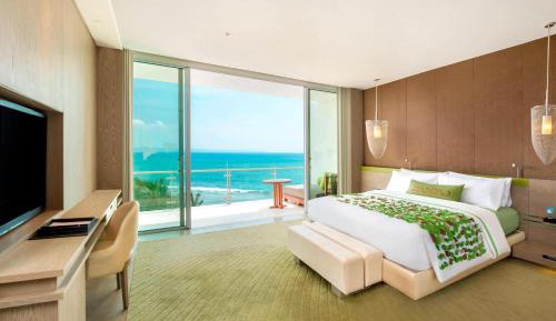 Escape Suite, 1 Bedroom Suite, 1 King, Ocean view, Top floor, Balcony