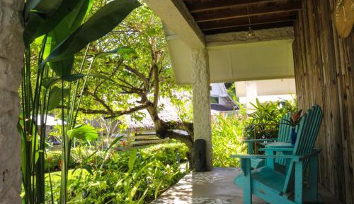 Villa with Garden View