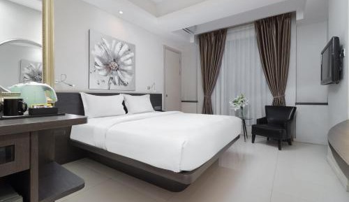 Deluxe Double or Twin Room