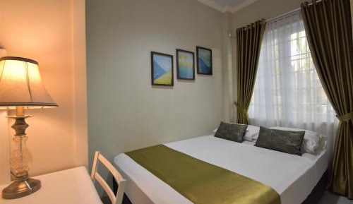 Queen Room