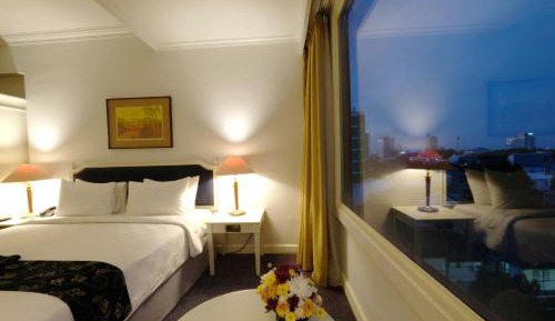 Club Room with City View
