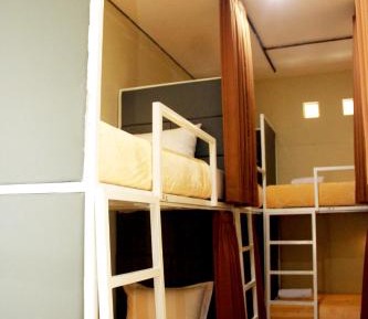 Bed in 12 bed mixed dormitory room