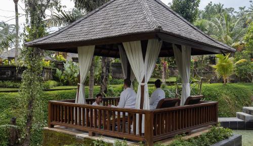 Special Offer- One Bedroom Pool Villa FREE Balinesse Massage