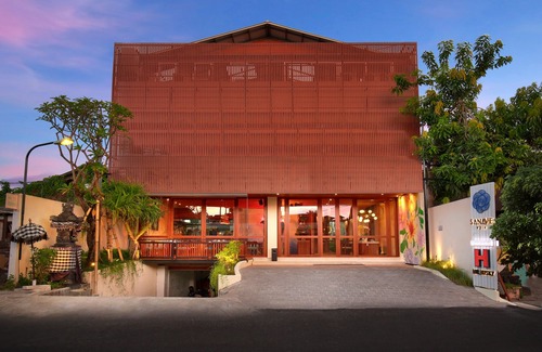 Seminyak Hotel | Sana VIE Villa
