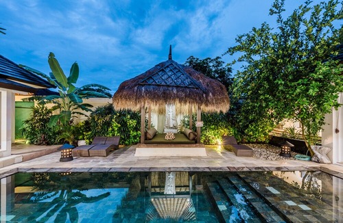 Sunset Road Hotel | Villa Matahari