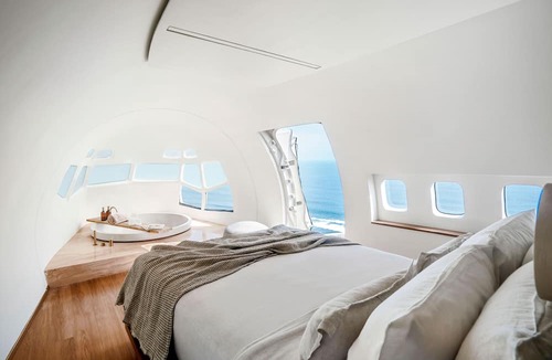 Uluwatu Villa | Private Jet Villa
