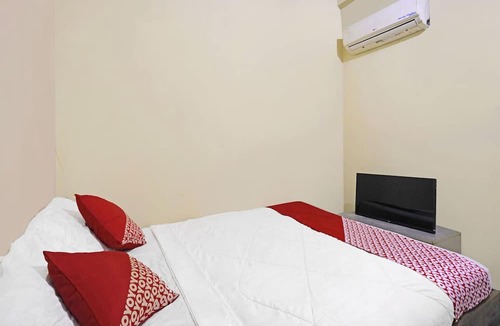 Lubuk Baja Hotel | Hotel O Kartika Guest House SyariahNearPantai Stres