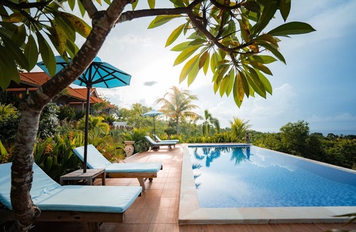 Sampalan Hotel | Gara Gara Sea View