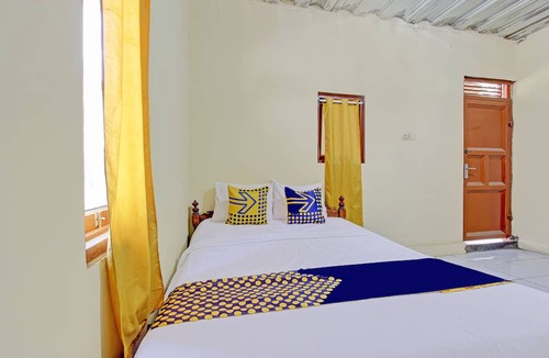 Tegal Hotel | SPOT ON 92930 Syifa Guest House Syariah