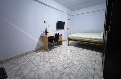 Ternate Hotel | OYO 92892 Aini Homestay