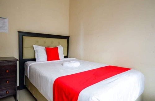 Palopo Hotel | Hotel O Edotel Smkn 5 Palopo Near Bukit punai