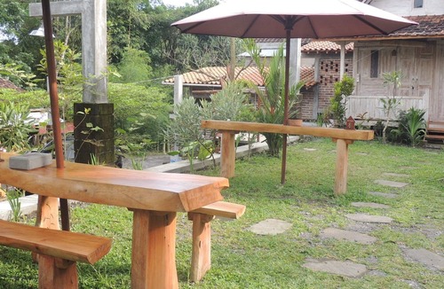 Ngemplak Hotel | Omah Rumba Bata