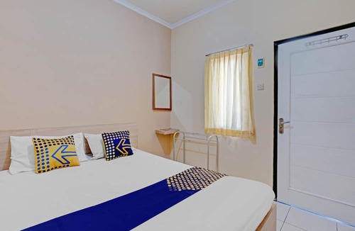Hargomulyo Hotel | OYO 90622 Hotel Galaksi