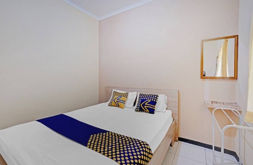 Hargomulyo Hotel | OYO 90622 Hotel Galaksi