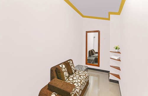 Gilimanuk Hotel | OYO 91192 Homestay Antara