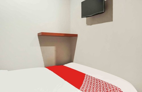 Karang Bolong Hotel | Collection O 91226 M'kostel Syariah