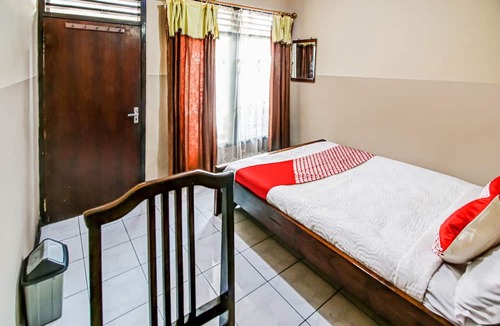 Klojen Hotel | OYO 91053 Desa Wisata Gilimanuk