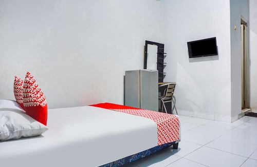 Makassar Hotel | OYO 91529 Pondok Elite 888 Makassar