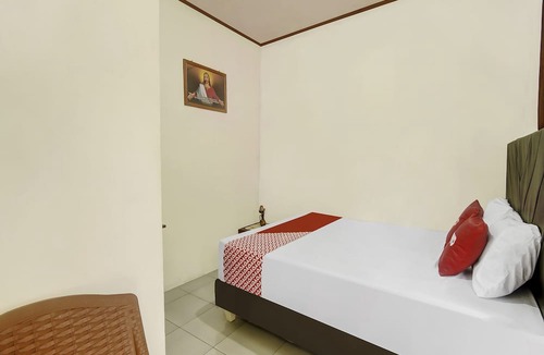 Manado City Centre Hotel | Hotel O Desa Wisata Marinsow Near Gereja Pantekosta Marinsow