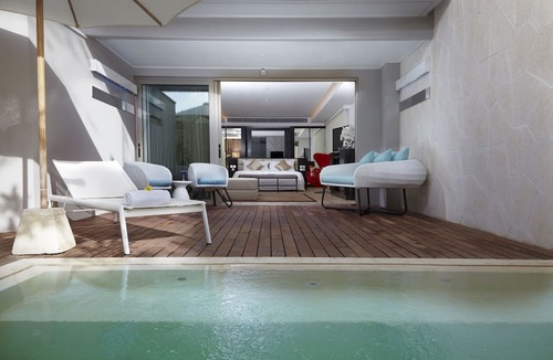 Seminyak Hotel | Double-Six Luxury Hotel
