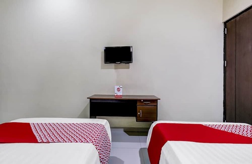 Pati Hotel | OYO 90927 Homestay Tentrem 2