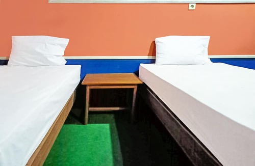 Tanjung Selor Hotel | OYO 91768 Hotel Tanjung Permai