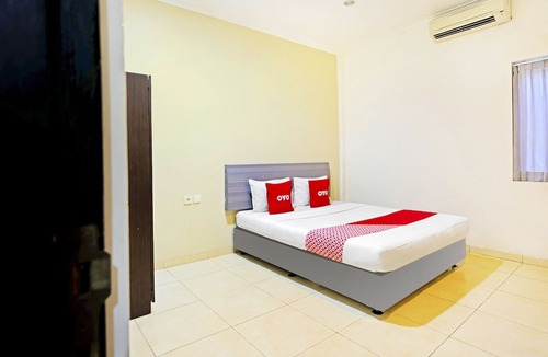 Waru Hotel | OYO Flagship 91290 Pondok Inap Shofwa 2