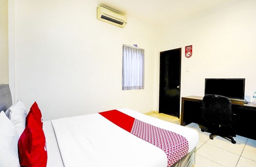 Waru Hotel | OYO Flagship 91290 Pondok Inap Shofwa 2