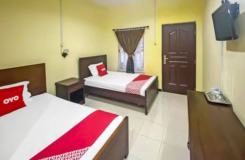 Nginamanu Hotel | OYO 91946 Hotel Gajah Mada Indah