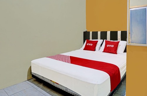 Kertosono Hotel | OYO 91825 Ayu Lestari Homestay