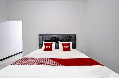 Pameungpeuk Hotel | OYO 91334 Permata Papua Guest House