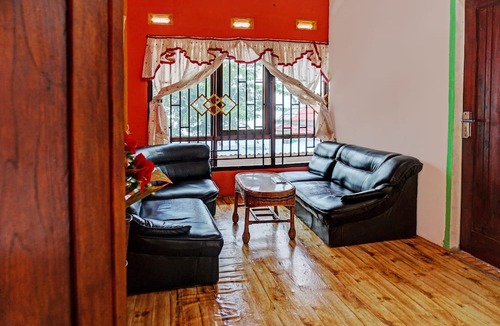 South Ogan Komering Ulu Hotel | OYO 92386 Cottage Melati Homestay