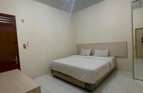 Medan Hotel | OYO 92463 Deli Hotel Medan