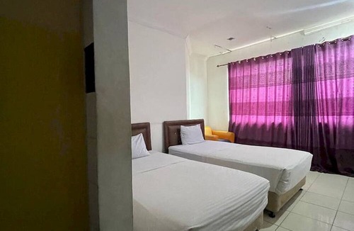 Medan Hotel | OYO 92463 Deli Hotel Medan