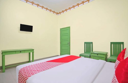 Natar Hotel | OYO 2596 Homestay Hj. Suharti