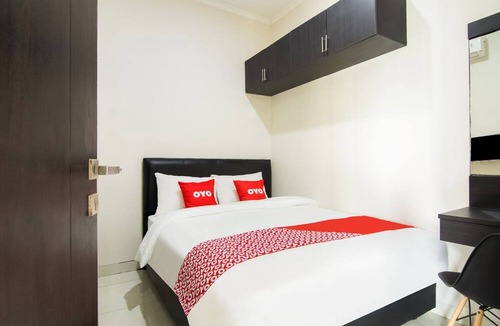 Karawang Hotel | OYO 3826 Columbus Residence K11