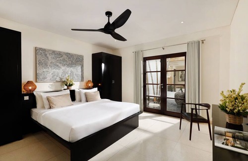 Kerambitan Villa | Black Beach Villa - Absolute Beachfront
