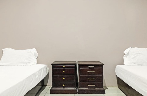 Jeneponto Hotel | Hotel O Penginapan Radja Jeneponto