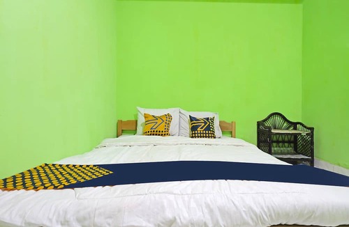 Bandung Hotel | SPOT ON 91543 Pondok Denki 11