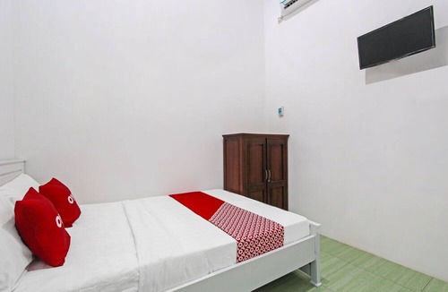 Kebumen Hotel | OYO 91817 Hotel Grand New Si Jago