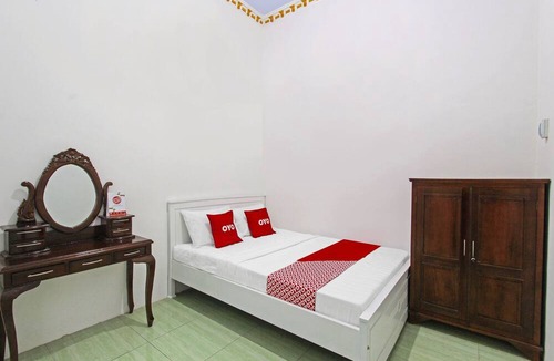 Kebumen Hotel | OYO 91817 Hotel Grand New Si Jago