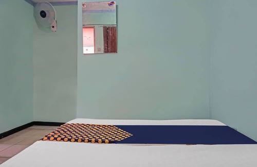 Tjihadak Hotel | SPOT ON 91860 Amazon Homestay Syariah 2