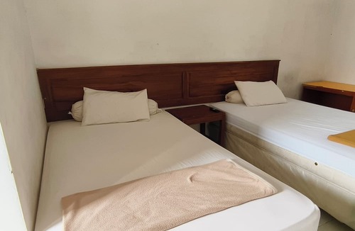 Central Kalimantan Hotel | Hotel O Marang Homestay Syariah Near SMP NEGERI 1 CEMPAGA