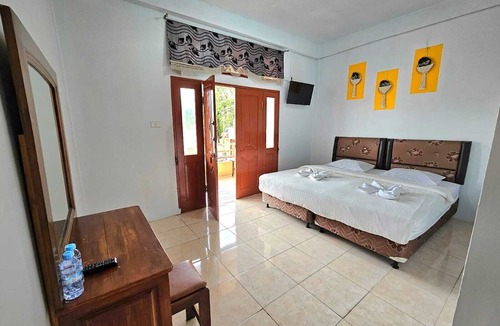 Simanindo Hotel | Thyesza Hotel
