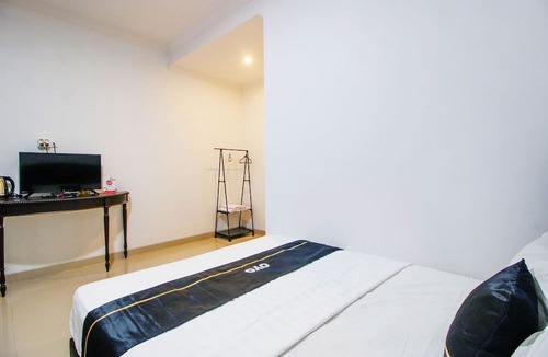 Laweyan Hotel | Collection O 91605 Nexdeco House Homestay Syariah